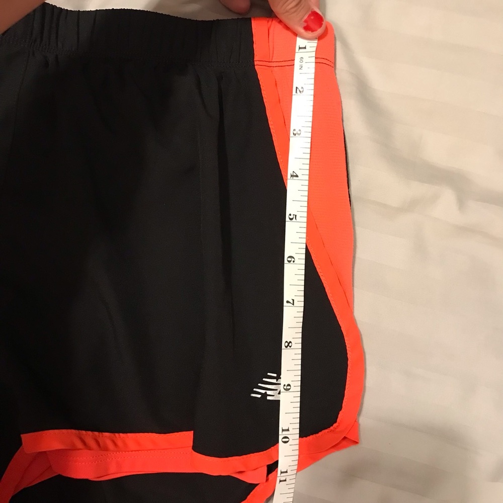Athletic shorts - Picture 9 of 13